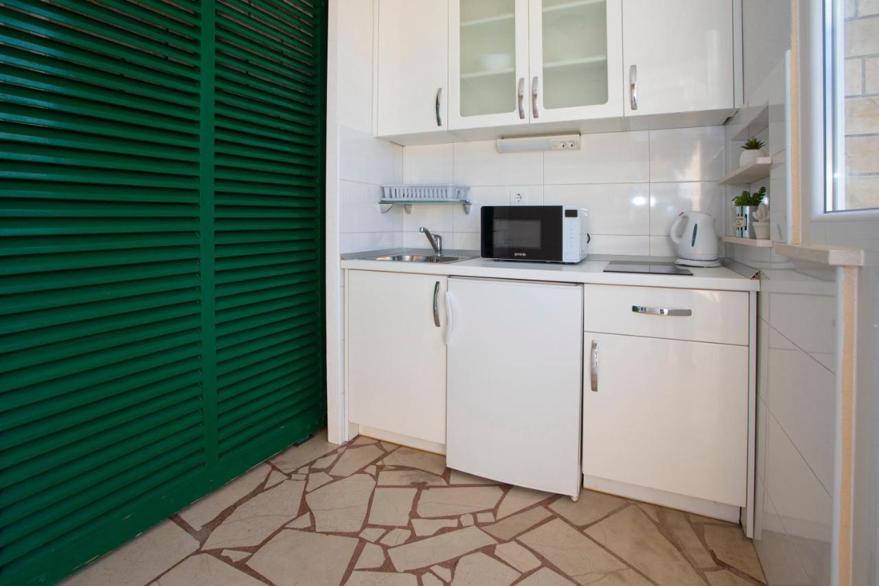Villa Milenka - Apartmani Gorana Tučepi Kültér fotó
