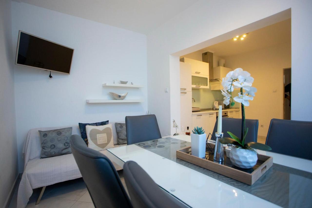 Villa Milenka - Apartmani Gorana Tučepi Kültér fotó