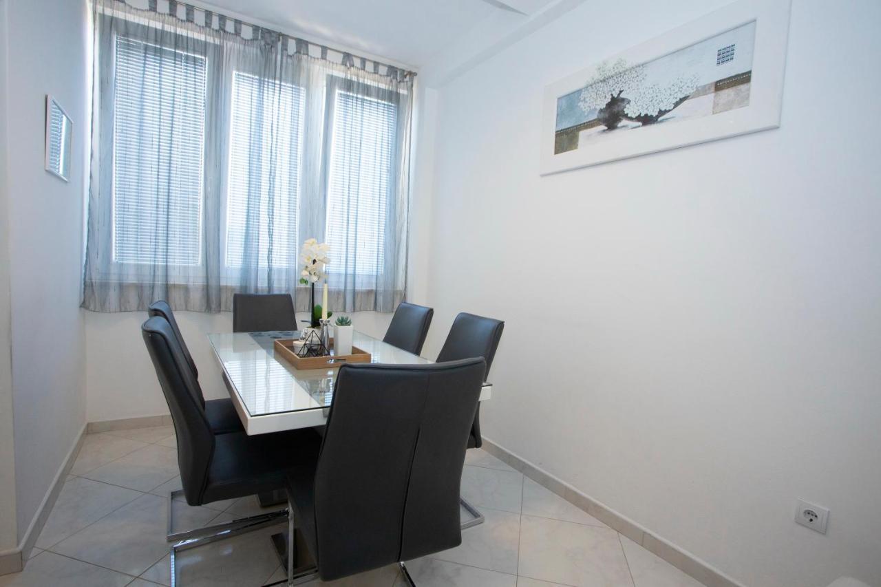 Villa Milenka - Apartmani Gorana Tučepi Kültér fotó