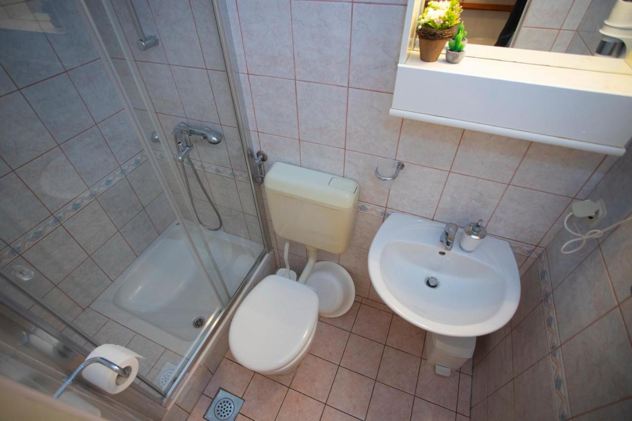 Villa Milenka - Apartmani Gorana Tučepi Kültér fotó